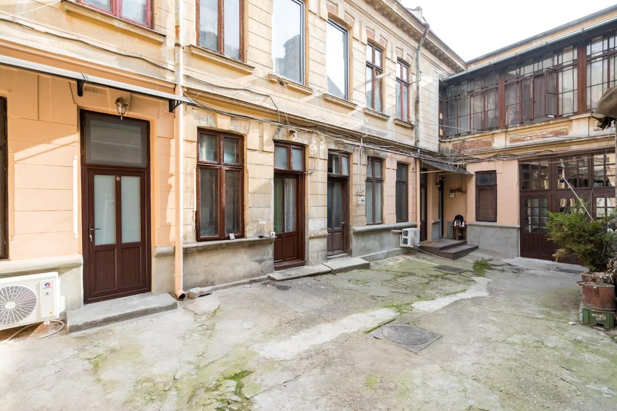 Urban Walls Apartments 5B Bucureşti Ngoại thất bức ảnh